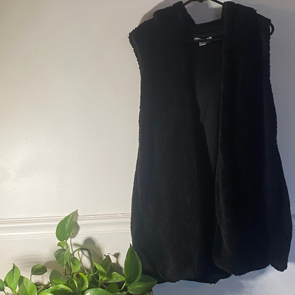 Black jacket vest
